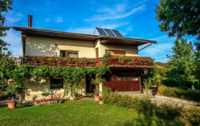 Apartment & rooms Grmek Postojna
